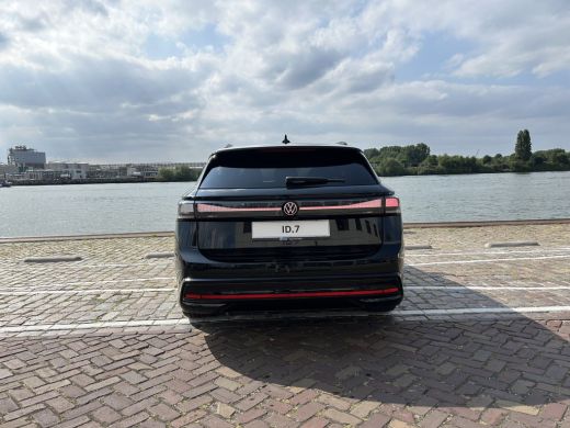 Volkswagen ID.7 Pro Limited Edition 77 kWh | Uit voorraad leverbaar | Adaptive Cruise control  met stop&go en stu... ActivLease financial lease