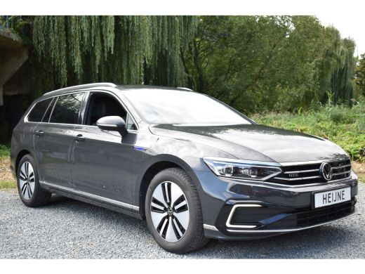 Volkswagen Passat Variant 218PK DSG HYBRID GTE BUSINESS LEDER/CAMERA/TREKHAAK/IQ-LIGHT ActivLease financial lease