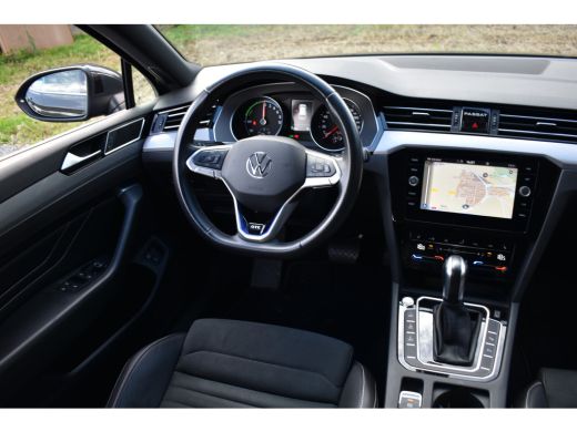 Volkswagen Passat Variant 218PK DSG HYBRID GTE BUSINESS LEDER/CAMERA/TREKHAAK/IQ-LIGHT ActivLease financial lease