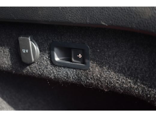 Volkswagen Passat Variant 218PK DSG HYBRID GTE BUSINESS TREKHAAK/IQ-LIGHT/VIRTUAL/LEDER ActivLease financial lease