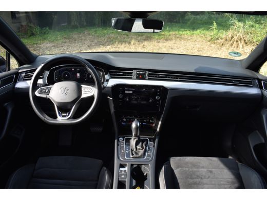 Volkswagen Passat Variant 218PK DSG HYBRID GTE BUSINESS TREKHAAK/IQ-LIGHT/VIRTUAL/LEDER ActivLease financial lease