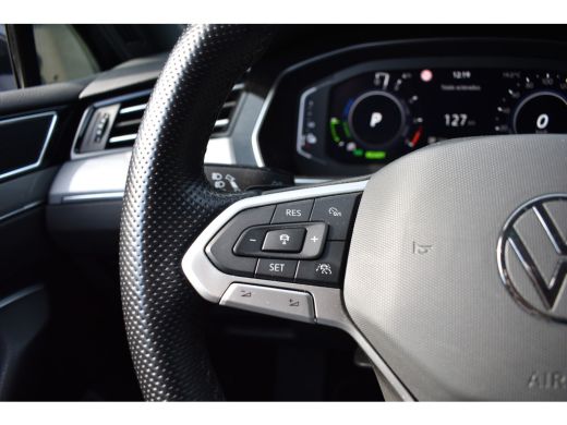 Volkswagen Passat Variant 218PK DSG HYBRID GTE BUSINESS TREKHAAK/IQ-LIGHT/VIRTUAL/LEDER ActivLease financial lease