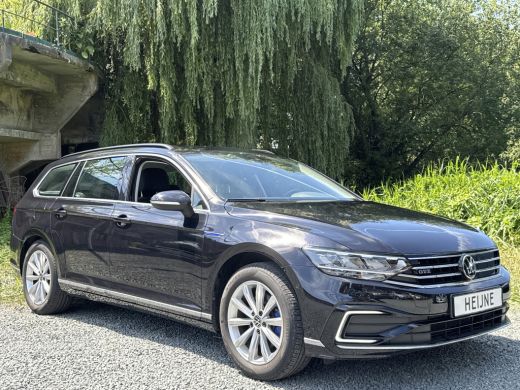 Volkswagen Passat Variant GTE 218PK DSG HYBRID GTE BUSINESS CAMERA/NAVI/TREKHAAK ActivLease financial lease