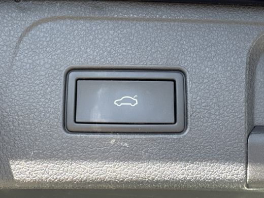 Volkswagen Passat Variant GTE 218PK DSG HYBRID GTE BUSINESS CAMERA/NAVI/TREKHAAK ActivLease financial lease