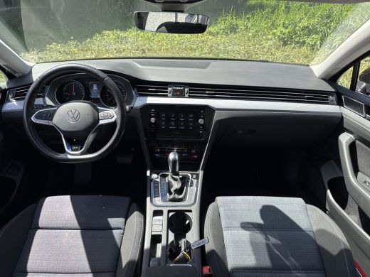 Volkswagen Passat Variant GTE 218PK DSG HYBRID GTE BUSINESS CAMERA/NAVI/TREKHAAK ActivLease financial lease