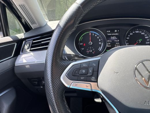 Volkswagen Passat Variant GTE 218PK DSG HYBRID GTE BUSINESS CAMERA/NAVI/TREKHAAK ActivLease financial lease