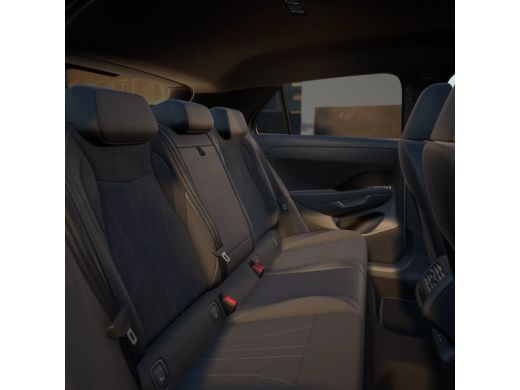 Volkswagen T-Roc Style First Edition | 'App-Connect' draadloze smartphone integratie | 30,5 cm display met 2D en 3... ActivLease financial lease