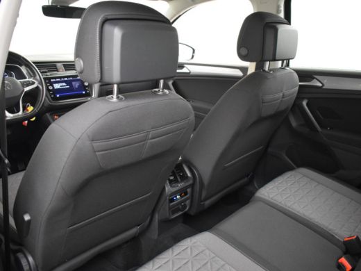 Volkswagen Tiguan 1.4 TSI eHybrid Life 245pk | 245pk | Head up display | Navigatie | Adaptief cruise control | Led ... ActivLease financial lease