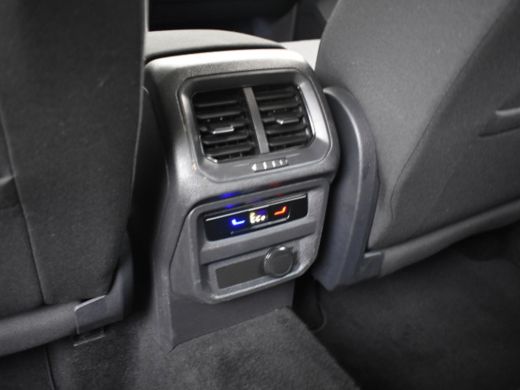 Volkswagen Tiguan 1.4 TSI eHybrid Life 245pk | 245pk | Head up display | Navigatie | Adaptief cruise control | Led ... ActivLease financial lease