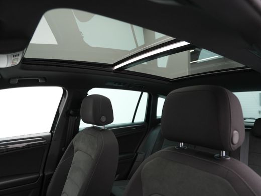 Volkswagen Tiguan 1.5 TSI ACT 150pk DSG Highline R-Line Panorama Camera Trekhaak Keyless Carplay 173 ActivLease financial lease