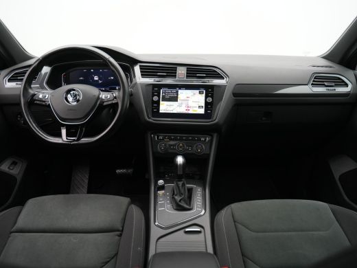 Volkswagen Tiguan 1.5 TSI ACT 150pk DSG Highline R-Line Panorama Camera Trekhaak Keyless Carplay 173 ActivLease financial lease