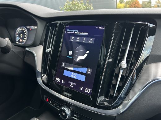 Volvo  S60 2.0 Recharge T6 AWD R-Design | Apple Carplay/Android Auto|telefoonintegratie premium | Cruise con... ActivLease financial lease