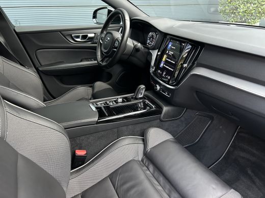 Volvo  S60 2.0 Recharge T6 AWD R-Design | Apple Carplay/Android Auto|telefoonintegratie premium | Cruise con... ActivLease financial lease