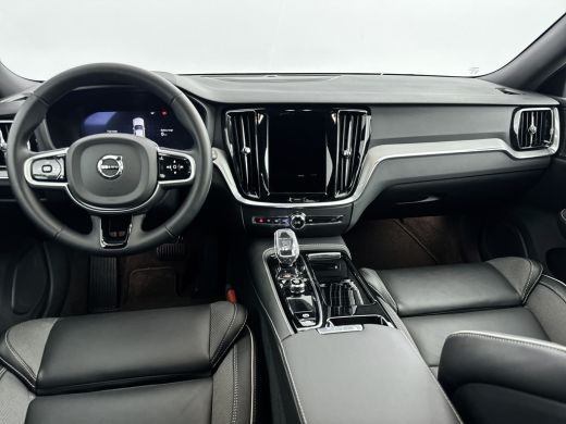 Volvo  V60 T6 Recharge Plus Dark | 18" | Sportstoelen | Harman Kardon | Trekhaak | Elektr. verst. stoelen | ... ActivLease financial lease