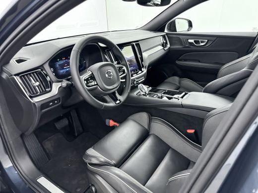 Volvo  V60 T6 Recharge Plus Dark | 18" | Sportstoelen | Harman Kardon | Trekhaak | Elektr. verst. stoelen | ... ActivLease financial lease