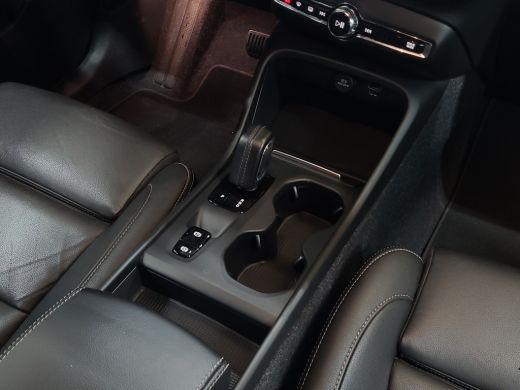 Volvo  XC40 1.5 T5 Recharge Inscription | Camera | Adaptive Cruise | BLIS | elekt. stoelen | Leder | Keyless ActivLease financial lease