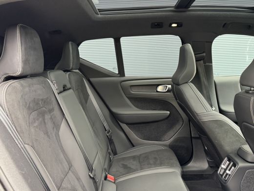 Volvo  XC40 Recharge Ultimate 70 kWh | Audio installatie premium | Cruise control adaptief met Stop&Go en stu... ActivLease financial lease