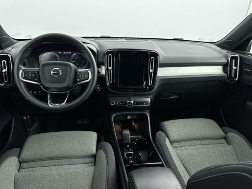 Volvo  XC40 T4 Recharge Plus Bright | 18" | Elektrisch verstelbare stoelen | Trekhaak | Harman Kardon | Adapt... ActivLease financial lease