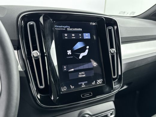 Volvo  XC40 T4 Recharge Plus Bright | 18" | Elektrisch verstelbare stoelen | Trekhaak | Harman Kardon | Adapt... ActivLease financial lease