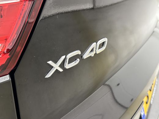 Volvo  XC40 T4 Recharge Plus Bright | 18" | Elektrisch verstelbare stoelen | Trekhaak | Harman Kardon | Adapt... ActivLease financial lease