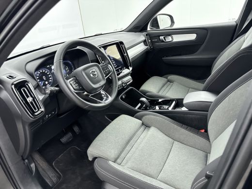 Volvo  XC40 T4 Recharge Plus Bright | 18" | Elektrisch verstelbare stoelen | Trekhaak | Harman Kardon | Adapt... ActivLease financial lease