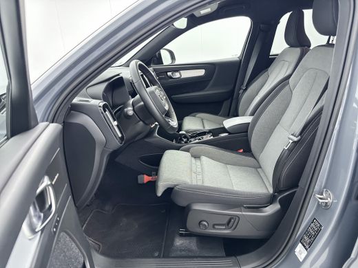 Volvo  XC40 T4 Recharge Plus Dark | 18" | Elektrisch verstelbare stoelen | Harman Kardon | Trekhaak | Adaptie... ActivLease financial lease
