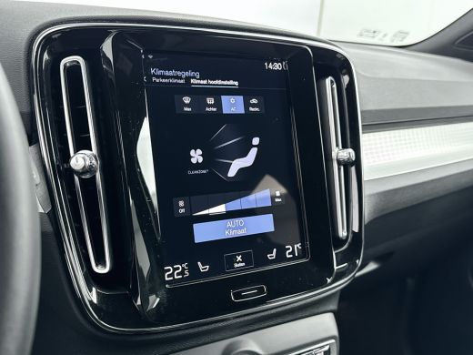Volvo  XC40 T4 Recharge Plus Dark | 18" | Elektrisch verstelbare stoelen | Harman Kardon | Trekhaak | Adaptie... ActivLease financial lease