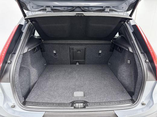 Volvo  XC40 T4 Recharge Plus Dark | 18" | Elektrisch verstelbare stoelen | Harman Kardon | Trekhaak | Adaptie... ActivLease financial lease