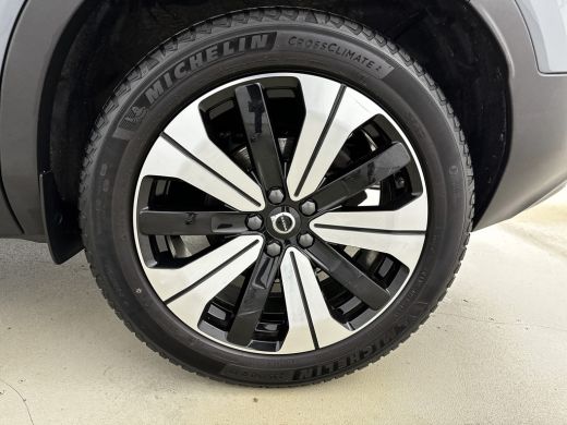 Volvo  XC40 T4 Recharge Plus Dark | 18" | Elektrisch verstelbare stoelen | Harman Kardon | Trekhaak | Adaptie... ActivLease financial lease