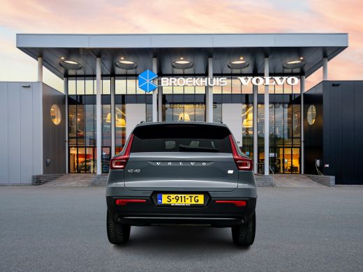 Volvo  XC40 T4 Recharge Plus Dark | 18" | Elektrisch verstelbare stoelen | Harman Kardon | Trekhaak | Adaptie... ActivLease financial lease