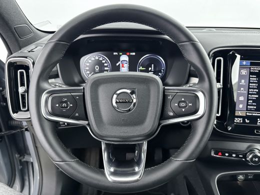 Volvo  XC40 T4 Recharge Plus Dark | 18" | Elektrisch verstelbare stoelen | Harman Kardon | Trekhaak | Adaptie... ActivLease financial lease