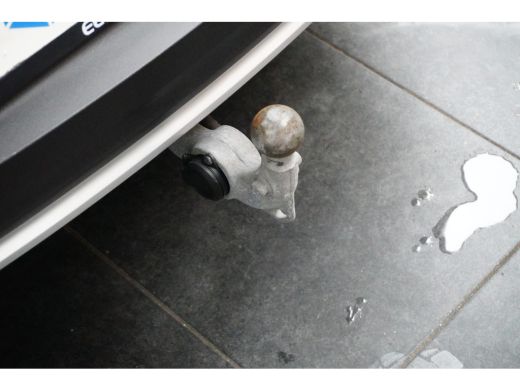 Volvo  XC40 T5 Plus Dark Recharge Plug-In Hybrid 2WD | Trekhaak | PDC V+A en Camera | BLIS | Adaptive cruisco... ActivLease financial lease