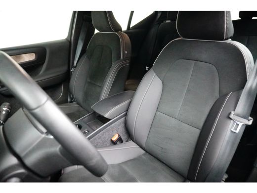 Volvo  XC40 T5 Plus Dark Recharge Plug-In Hybrid 2WD | Trekhaak | PDC V+A en Camera | BLIS | Adaptive cruisco... ActivLease financial lease