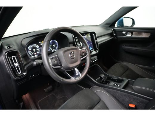 Volvo  XC40 T5 Plus Dark Recharge Plug-In Hybrid 2WD | Trekhaak | PDC V+A en Camera | BLIS | Adaptive cruisco... ActivLease financial lease