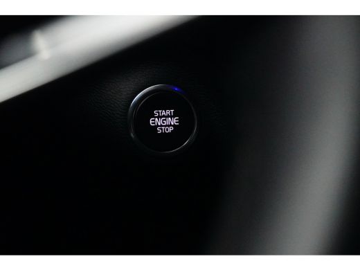 Volvo  XC40 T5 Plus Dark Recharge Plug-In Hybrid 2WD | Trekhaak | PDC V+A en Camera | BLIS | Adaptive cruisco... ActivLease financial lease