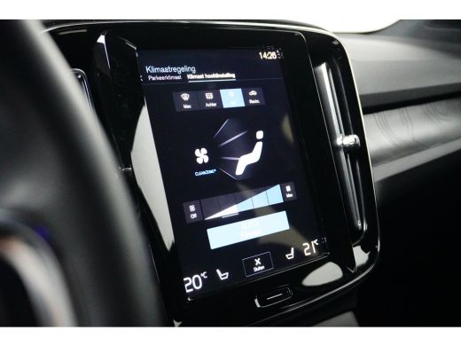 Volvo  XC40 T5 Plus Dark Recharge Plug-In Hybrid 2WD | Trekhaak | PDC V+A en Camera | BLIS | Adaptive cruisco... ActivLease financial lease