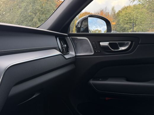 Volvo  XC60 2.0 T8 AWD Polestar Engineered | Trekhaak | HUD | Bowers & Wilkins | 360 | Full-LED | Achterbank ... ActivLease financial lease