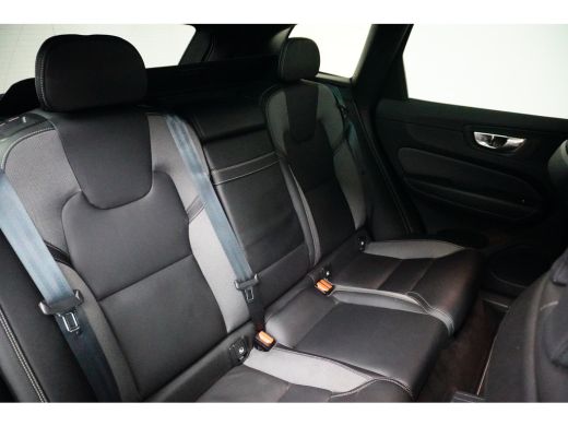 Volvo  XC60 Recharge T8 AWD R-Design | Apple Carplay/Android Auto | Audio installatie premium | Cruise contro... ActivLease financial lease