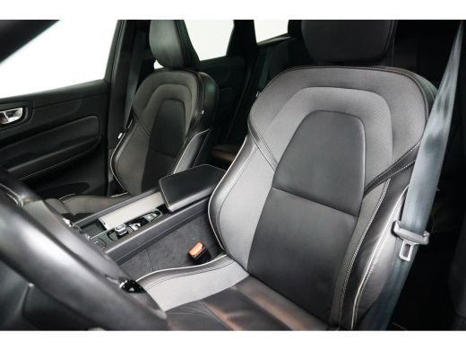 Volvo  XC60 Recharge T8 AWD R-Design | Apple Carplay/Android Auto | Audio installatie premium | Cruise contro... ActivLease financial lease