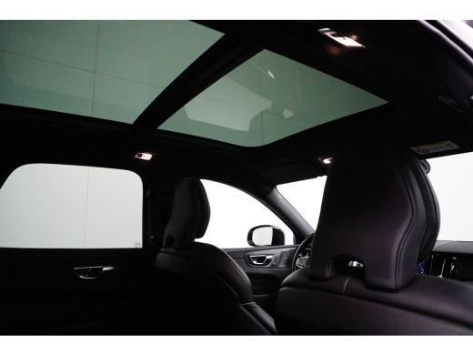 Volvo  XC60 Recharge T8 AWD R-Design | Apple Carplay/Android Auto | Audio installatie premium | Cruise contro... ActivLease financial lease