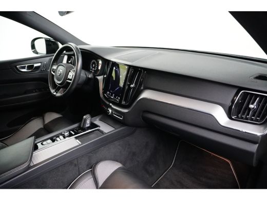Volvo  XC60 Recharge T8 AWD R-Design | Apple Carplay/Android Auto | Audio installatie premium | Cruise contro... ActivLease financial lease