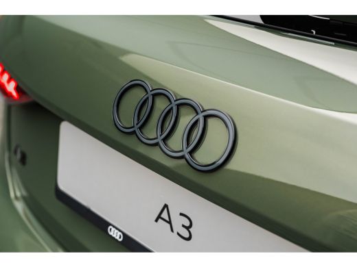 Audi A3 Sportback S edition | Aluminium optiek in het interieur | Assistentiepakket Rijden en Parkeren Pl... ActivLease financial lease