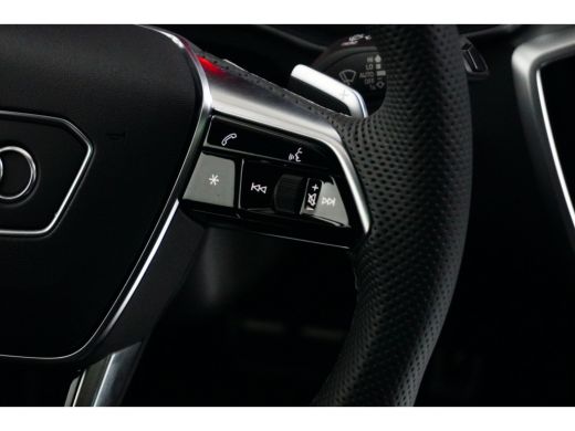 Audi A6 Avant 55 TFSIe 367PK Quattro Competition TREKHAAK | S-LINE | PANORAMADAK | FABRIEKSNAVIGATIE ActivLease financial lease