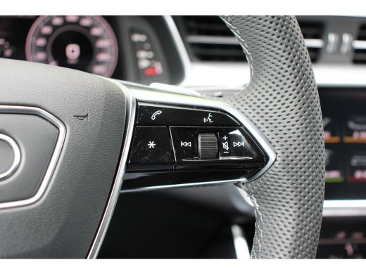 Audi A6 Avant 55 TFSIe Quattro S Competition | DEALER OH! | PANODAK | LED | ADAPTIVE CRUISE | ELEKTR TREK... ActivLease financial lease