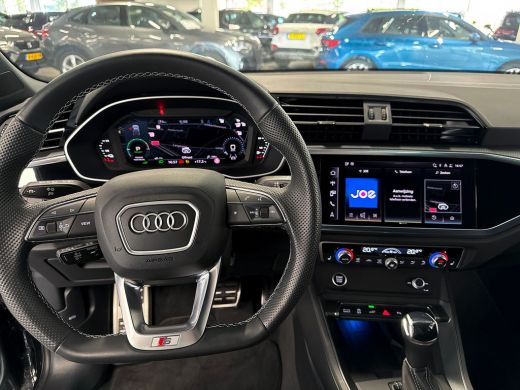 Audi Q3 45 245pk TFSI e S Edition Adaptive cruise control | MMI navigatie plus | Stoelverwarming voorin ActivLease financial lease
