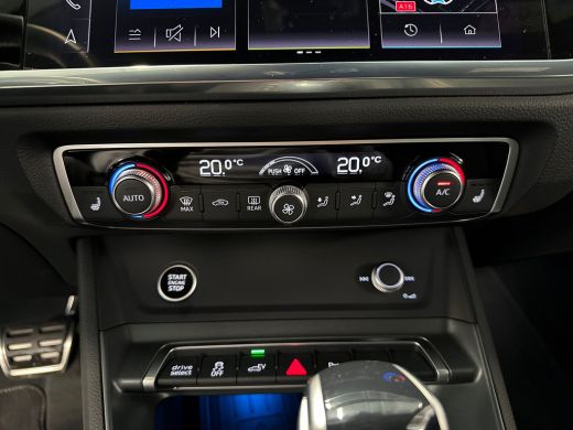 Audi Q3 45 245pk TFSI e S Edition Adaptive cruise control | MMI navigatie plus | Stoelverwarming voorin ActivLease financial lease