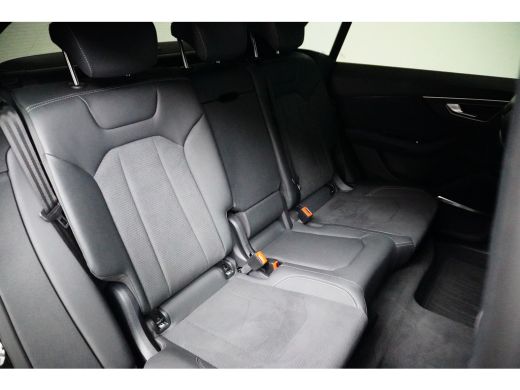 Audi Q8 60 TFSI e 462 pk quattro Pro Line S Competition | Achterbank verwarmd | Achteruitrijcamera | Buit... ActivLease financial lease
