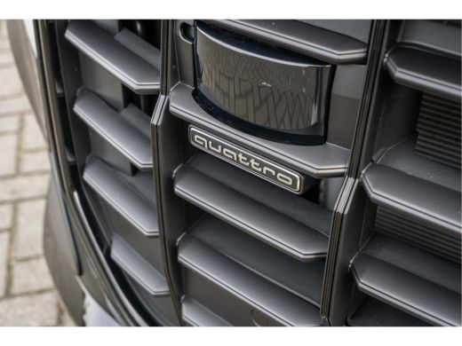 Audi Q8 60 TFSI e quattro Pro Line S Competition | Valcona| Panodak| Head up| 23 inch| Trekhaak| ActivLease financial lease