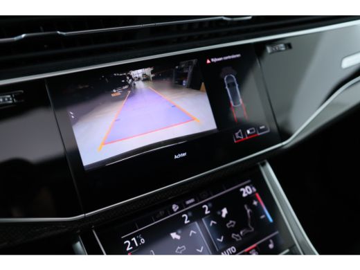 Audi Q8 60 TFSI e quattro Pro Line S Competition | Valcona | Panoramadak | Carbon | HUD | Trekhaak | Pano... ActivLease financial lease