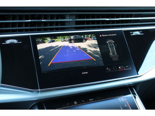Audi Q8 60 TFSIe QUATTRO S Competition TREKHAAK ELEKTR | ELEKTR KELP | 22'' LMV | ADAPTIVE CRUISE | STOEL... ActivLease financial lease